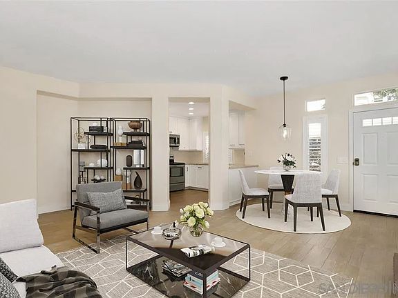 4th image of 7235 Calabria Ct Unit 100