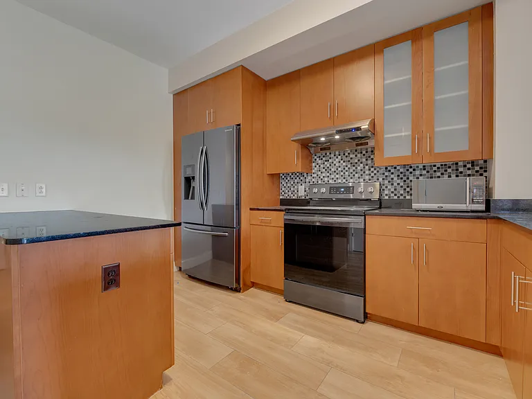 910 M St NW #312 — Photo 8
