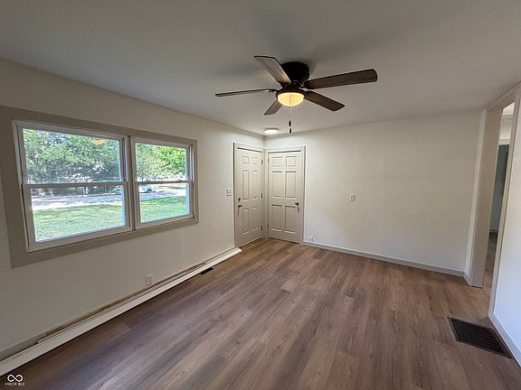 4th image of 2032 Medford Ave