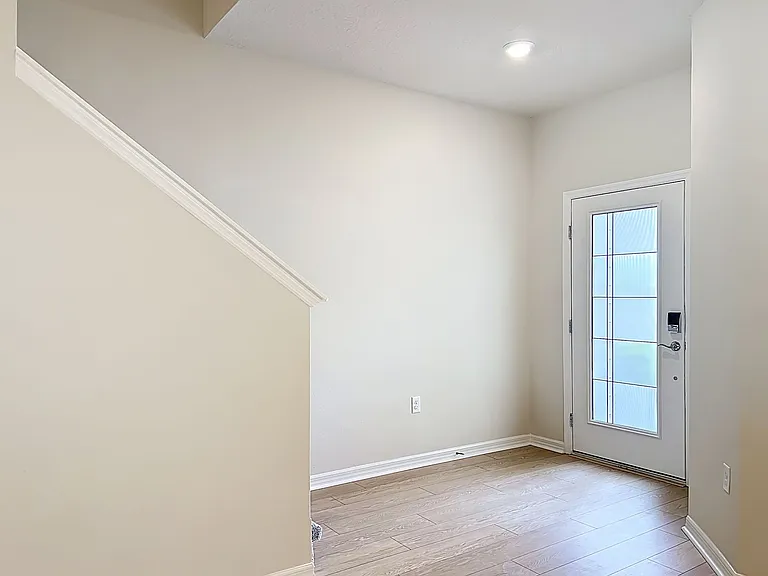 431 Meadowland Point — Photo 7