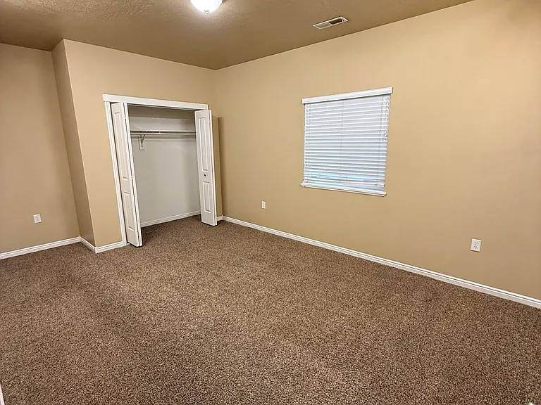 1492 N 565 W #101 — Photo 8
