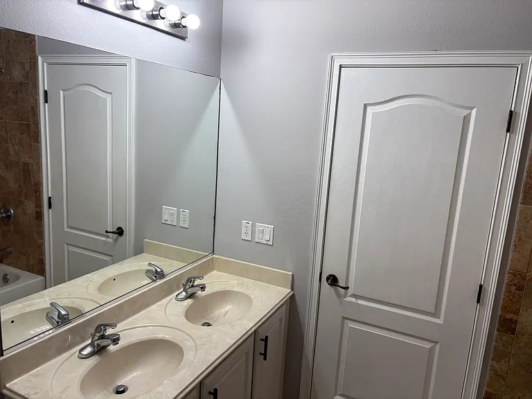 12979 Calderdale Ave — Photo 29