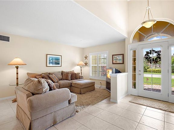 3rd image of 900 Landmark Cir S