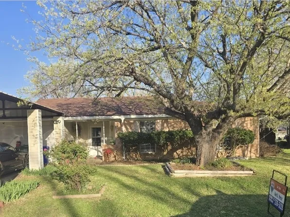 624 S Kate St, White Settlement, TX 76108