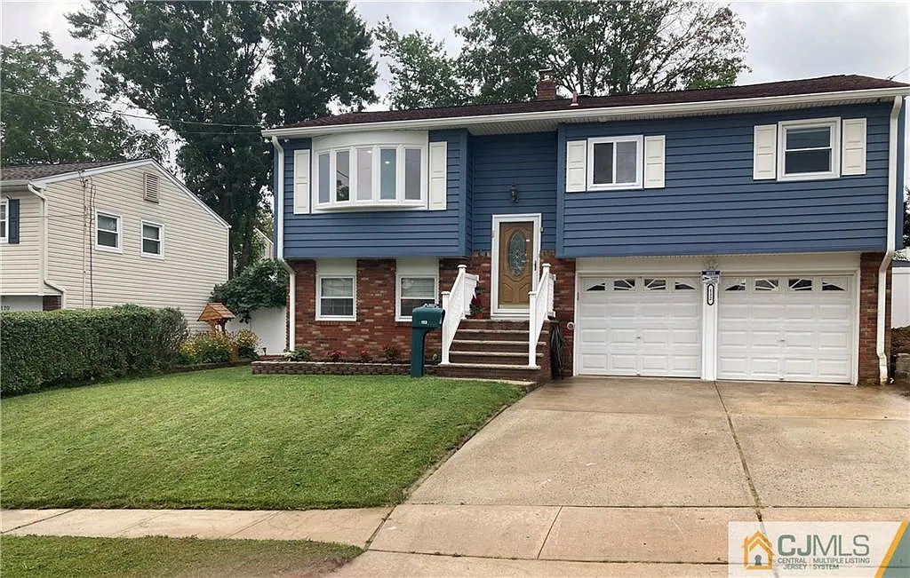 122 Prentice Ave photo 1