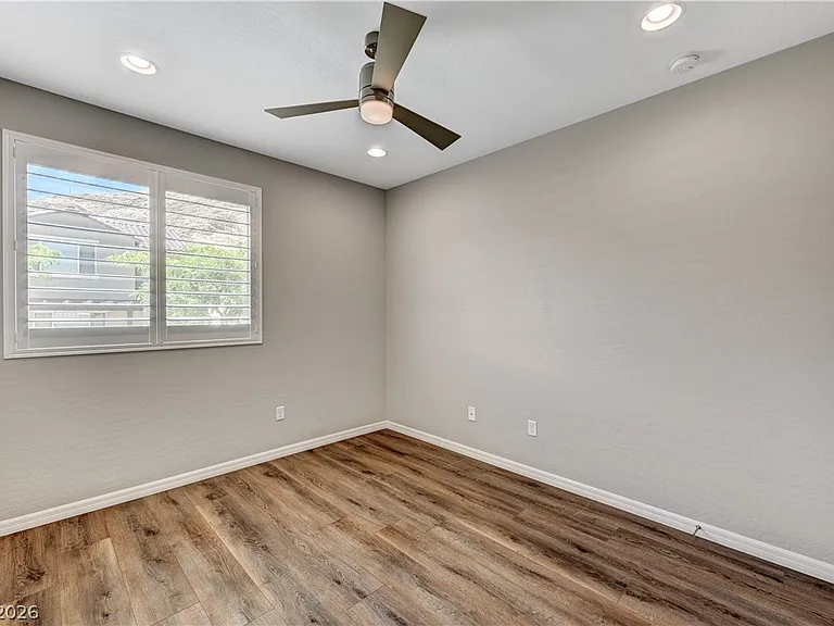 3741 Glasstop Dr — Photo 44