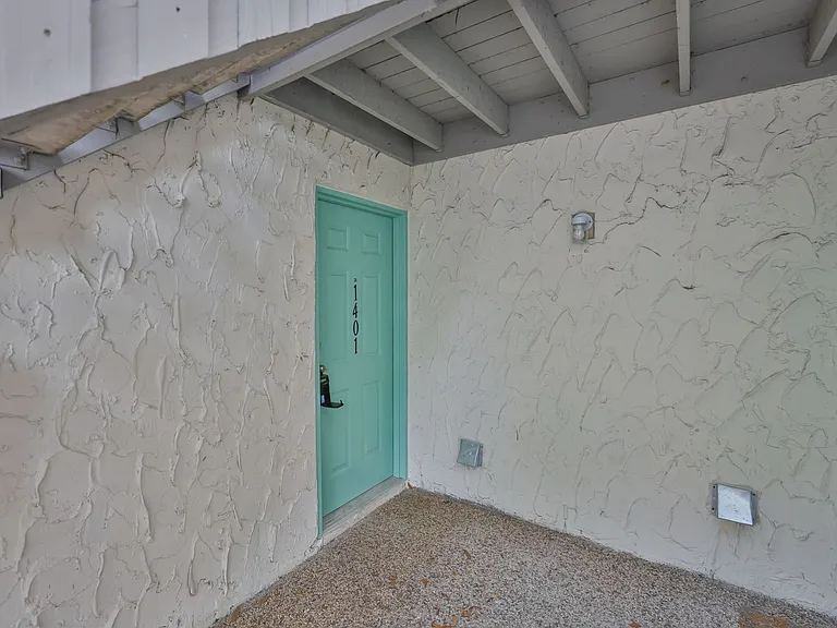 11502 7th Ln N #1401 — Photo 4