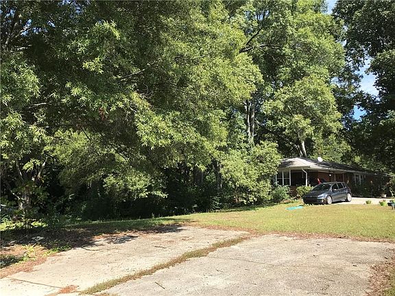 2nd image of 3142 E Ponce De Leon Ave