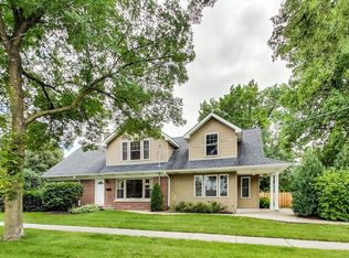 602 S Vail Ave, Arlington Heights, IL