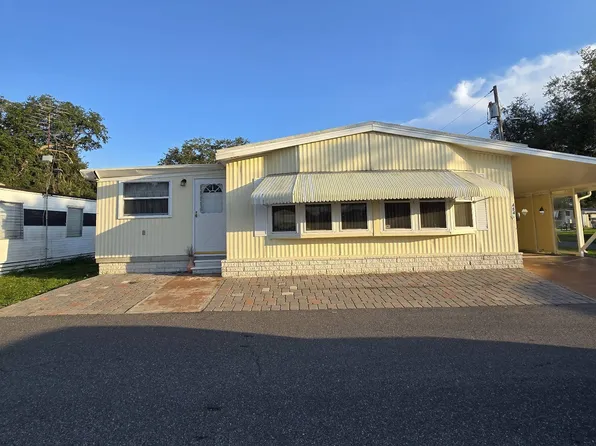 4846 Rollins St, Zephyrhills, FL 33542