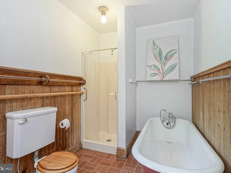 315 Chestnut St — Photo 20