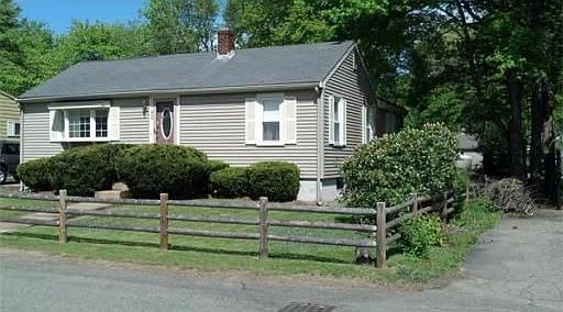 3rd image of 93 Ekstrom Cir