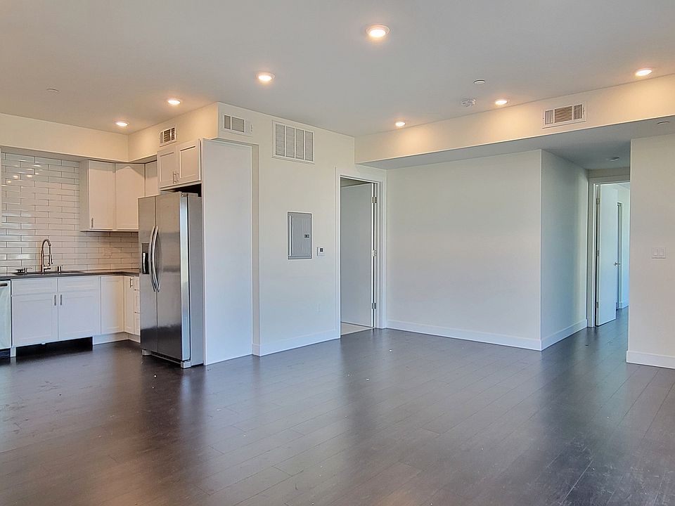 1st image of 5758 Camellia Ave APT 205