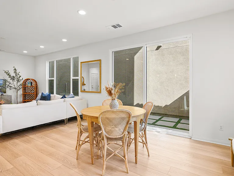2612 Babaco St — Photo 10