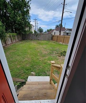 5th image of 2407 1st St