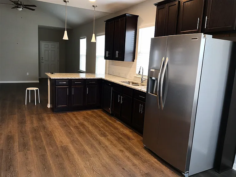 723 Speckled Alder Dr — Photo 2