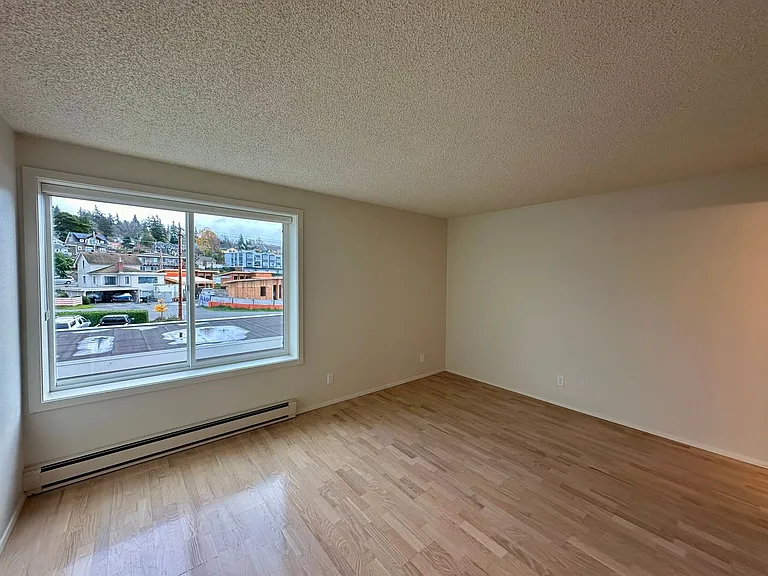 600 S State St #407 — Photo 17