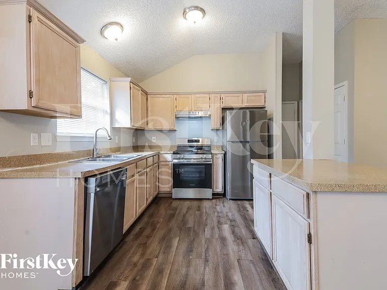 1446 Cross Courts Dr — Photo 8