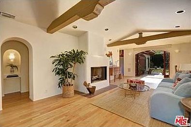 4th image of 1501 S Oakhurst Dr