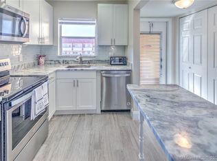 2871 Sunrise Lakes Dr UNIT 301, Sunrise, FL 33322
