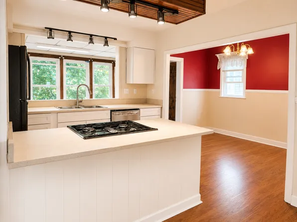 19 Blaine Ave Unit 2, Beverly, MA 01915