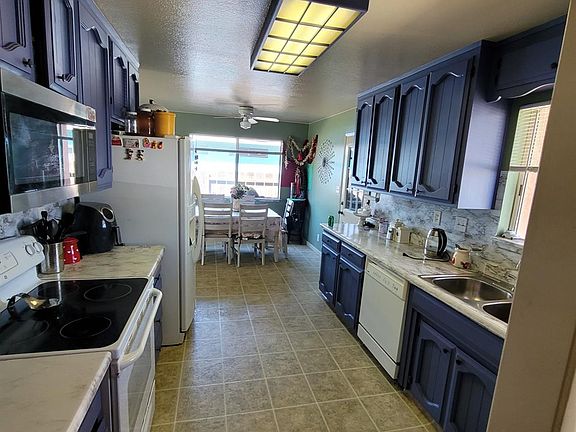 3rd image of 2909 Serramonte St