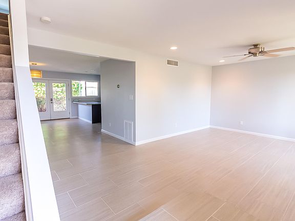 4th image of 8308 E Orange Blossom Ln