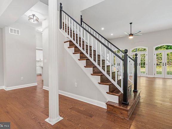 2nd image of 705 Singer Rd