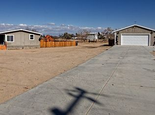 11471 Sonora Rd, Phelan, CA 92371