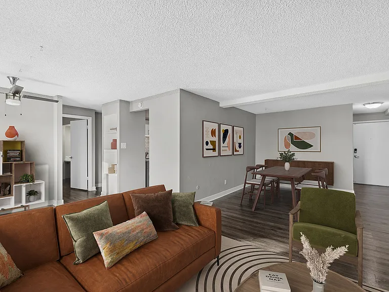 Arrive 800 Penn — Photo 2