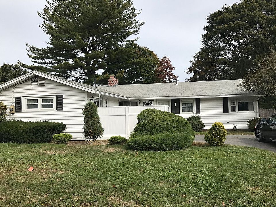2nd image of 23 Radcliffe Rd