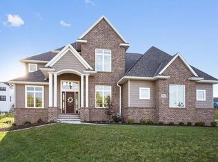 2932 Moose Creek Trl, Suamico, WI 54313