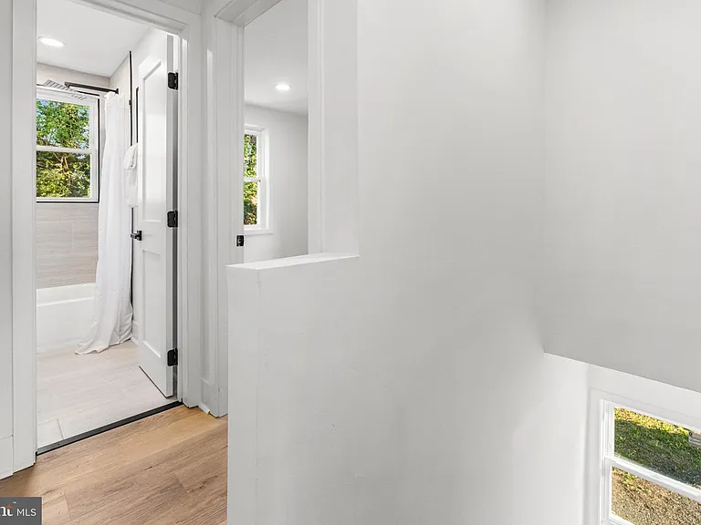 1019 President St — Photo 19