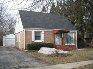 1239 Barnes St, Delavan, WI 53115