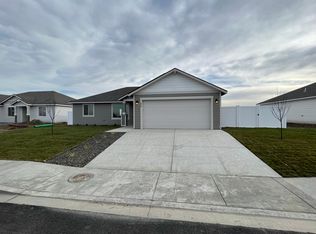 909 N Euclid Rd, Grandview, WA 98930