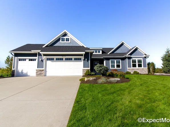 8079 Tramway Dr SW, Byron Center, MI 49315