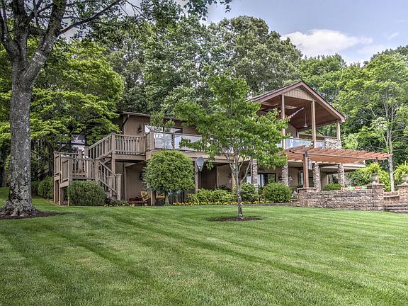 4th image of 206 Retreat Ln