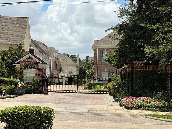 2nd image of 5225 Sagecircle St S