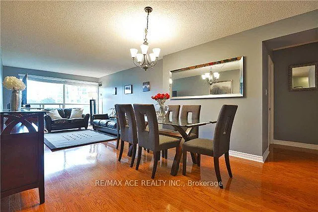 2261 Lake Shore Blvd W #301 — Photo 7