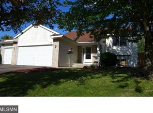 358 Parkview Ln S, Maplewood, MN 55119