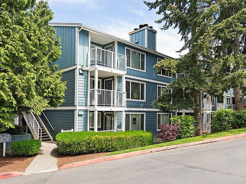 1st image of 300 N 130th St Unit 2105