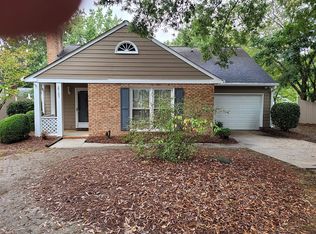 2727 Hillmont Dr, Charlotte, NC 28226