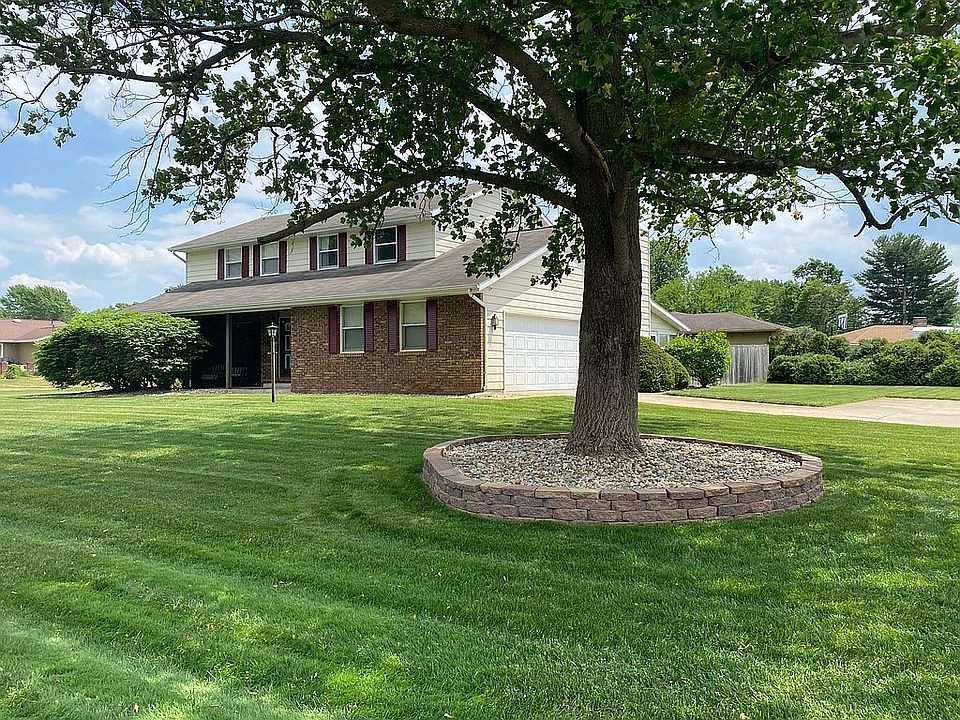 1st image of 22900 Bainbridge Dr