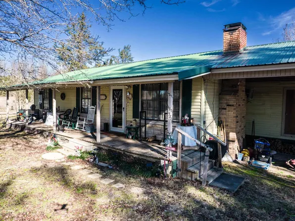 738 County Road 1136, Linden, TX 75563