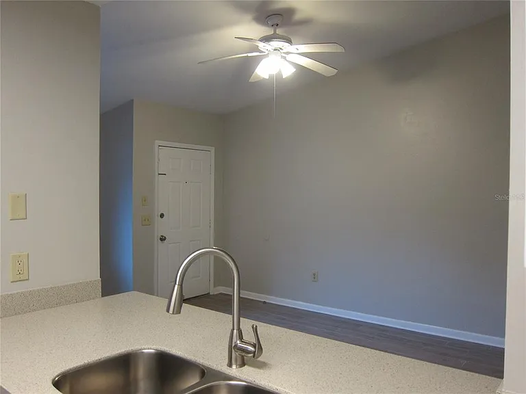 7019 SW 21st Ln — Photo 14