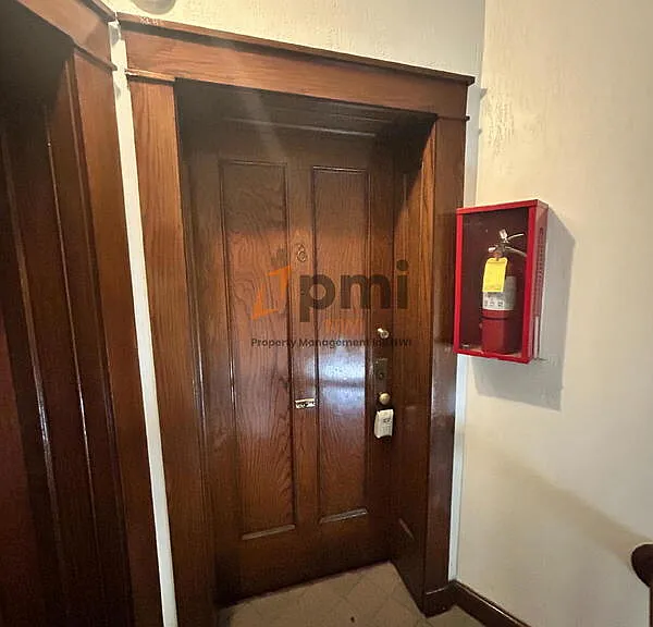 710 Perry St #8 — Photo 10