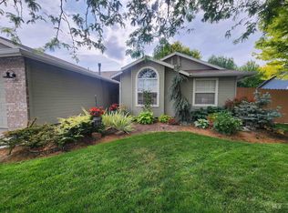 7633 N Dodgin Ave, Boise, ID 83714