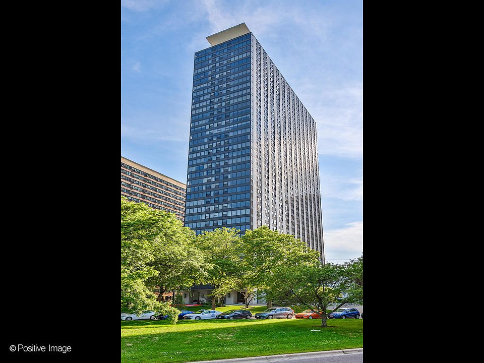 1st image of 3150 N Lake Shore Dr APT 12E