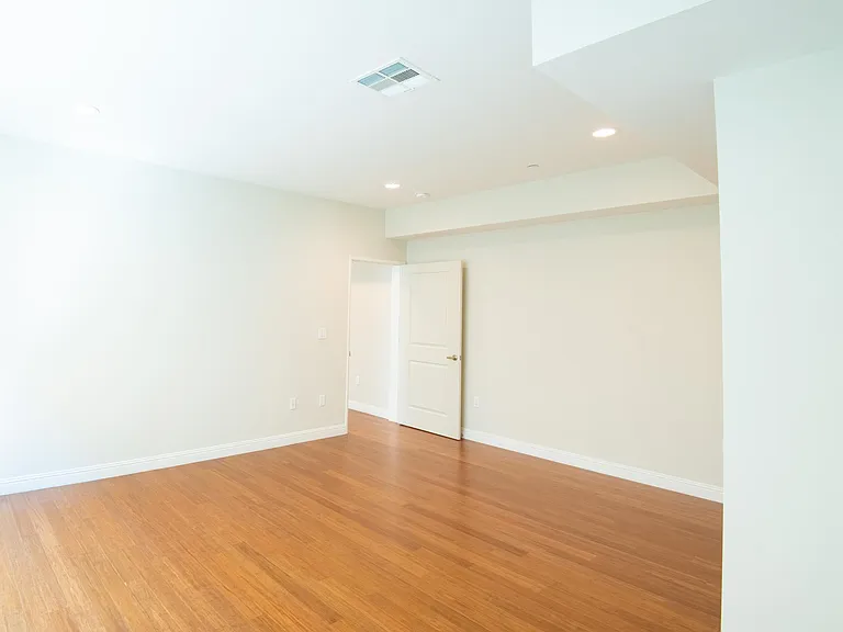 1452 S Bedford St #101 — Photo 12