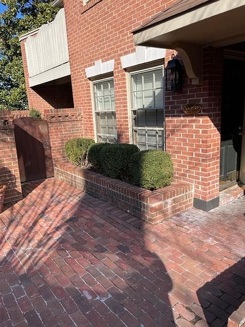 Tucked away inside quiet, brick courtyard, but steps away from shops and restaurants
